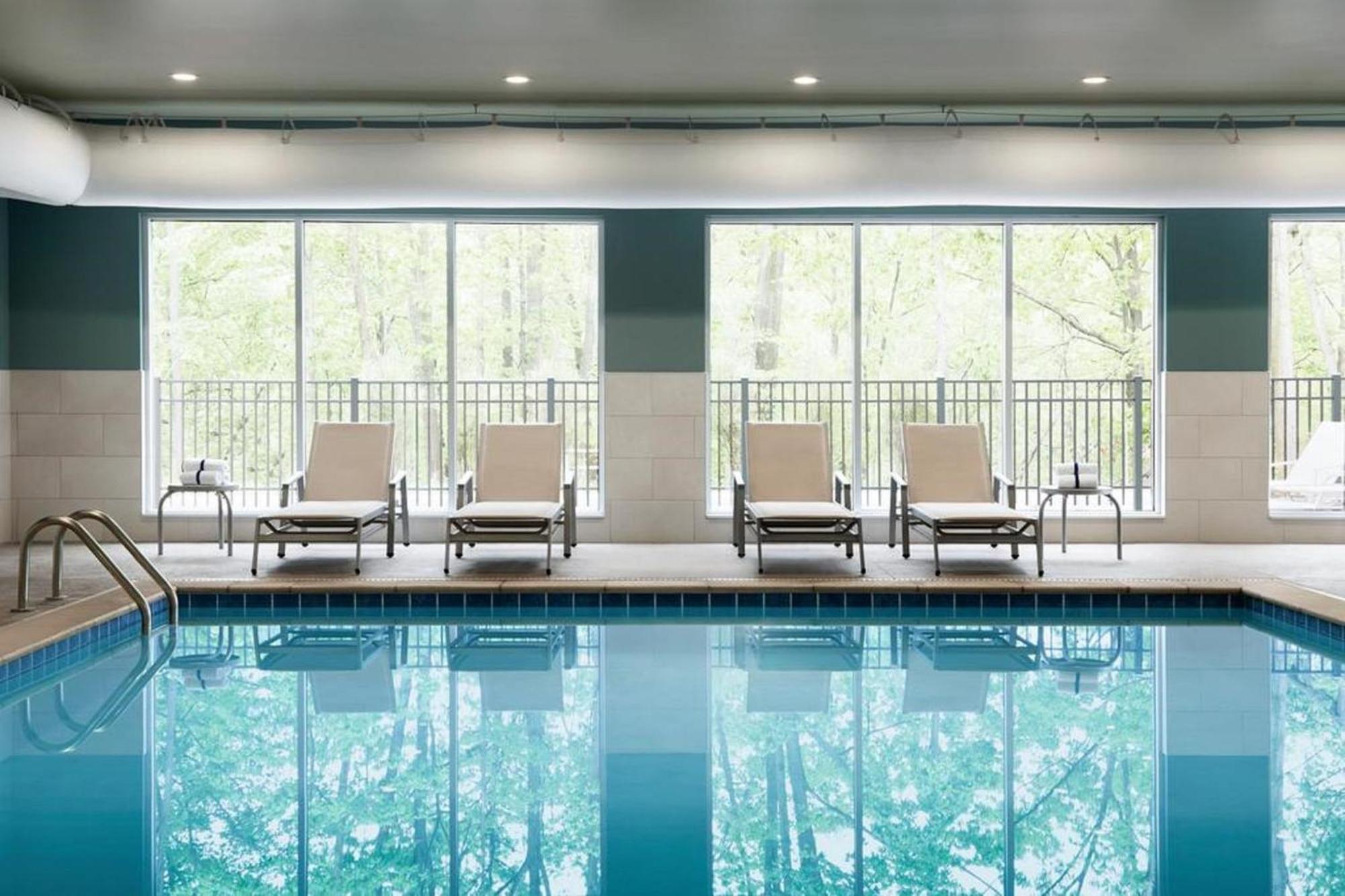 Holiday Inn Express Redding North By Ihg Экстерьер фото